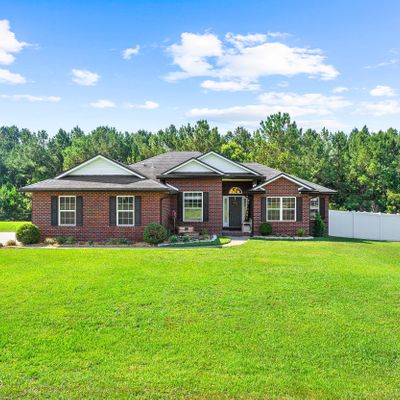 45361 American Dream Dr, Callahan, FL 32011