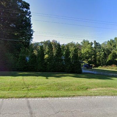 4540 Pine Hall Rd, Walkertown, NC 27051