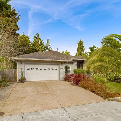 4540 Cedar St, Eureka, CA 95503