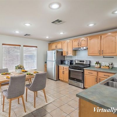 4552 Winter Place St, Las Vegas, NV 89122