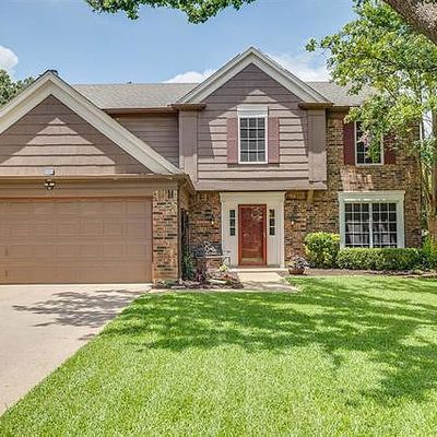 516 Briarcroft Dr, Grapevine, TX 76051