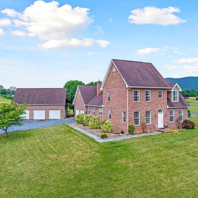 517 Brooks Ln, Strasburg, VA 22657