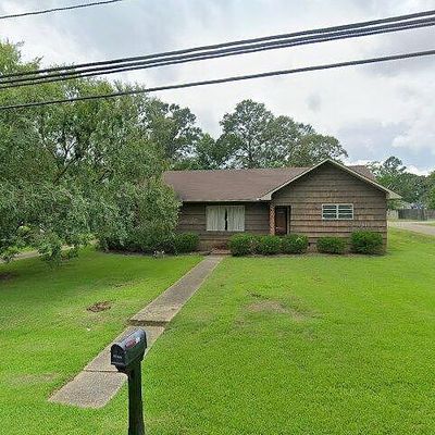 517 N James Ave, Mccomb, MS 39648