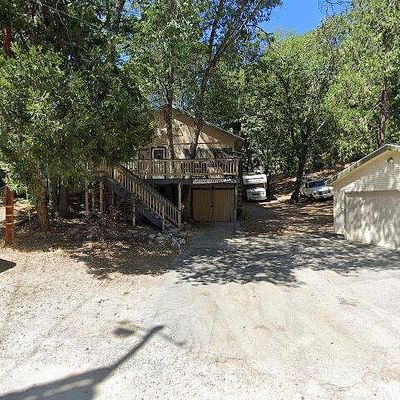 518 Acacia Dr, Crestline, CA 92325