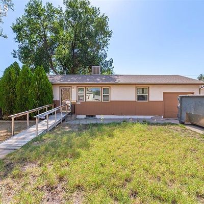 52 Caledonia Rd, Pueblo, CO 81001