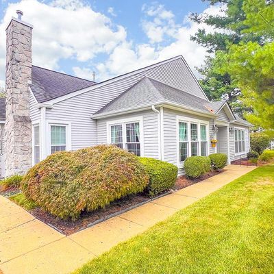 52 Nathan Ct, Newtown, PA 18940