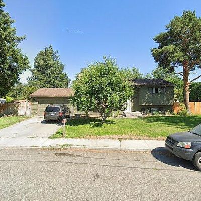 520 N Conway Pl, Kennewick, WA 99336