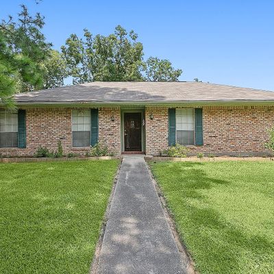 521 Chippenham Dr, Baton Rouge, LA 70808