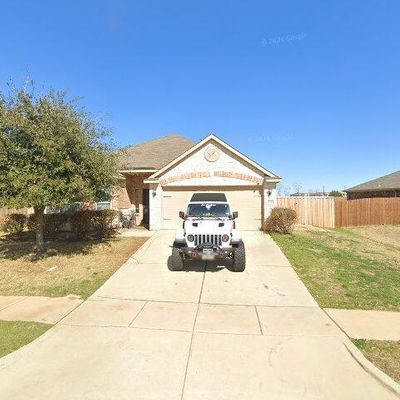 521 Bailer Dr, Crowley, TX 76036