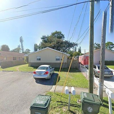 521 Fleming Ave #A, Greenacres, FL 33463