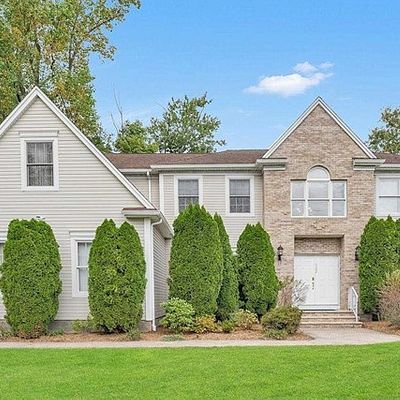 522 Shirley Ave, Franklin Lakes, NJ 07417