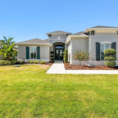 5226 Lake Venice Dr, Wimauma, FL 33598