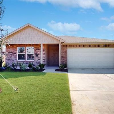 524 Jameson Street, Springtown, TX 76082