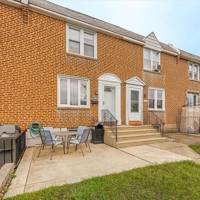 5248 Gramercy Dr, Clifton Heights, PA 19018