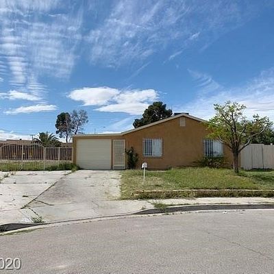 5251 Erin Cir, Las Vegas, NV 89122