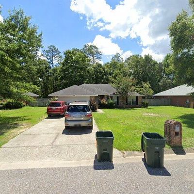 5258 Hawks Nest Dr, Milton, FL 32570