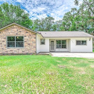 526 Gardenia St, Lake Jackson, TX 77566