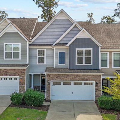 526 Suttons Walk Dr, Cary, NC 27513