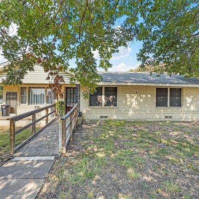 527 S Galloway Ave, Mesquite, TX 75149