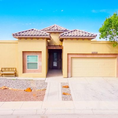 5305 Grove East Dr, Sunland Park, NM 88063