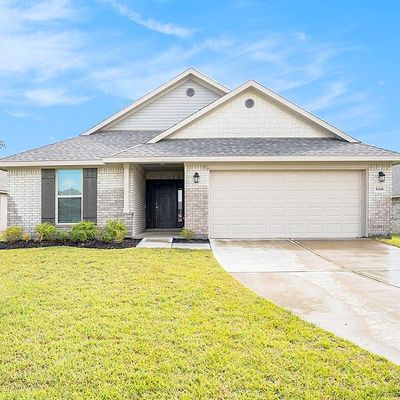 5306 New Iberia Ln, Dickinson, TX 77539