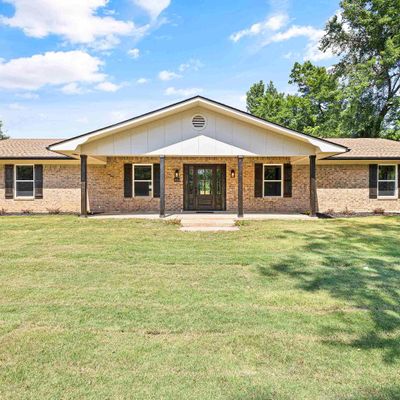 531 Oakwood St, Gladewater, TX 75647