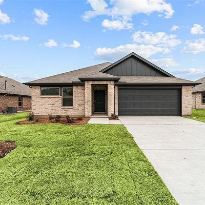 532 Ridgewood Dr, Van Alstyne, TX 75495