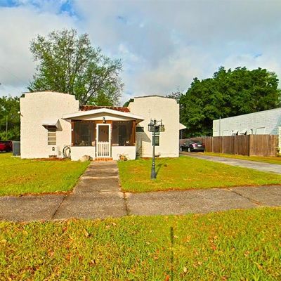 532 S 8 Th St, Lake Wales, FL 33853