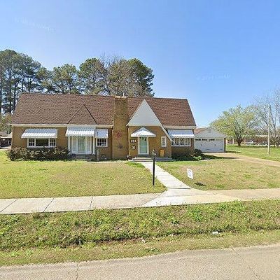 535 N 2nd St, Baldwyn, MS 38824