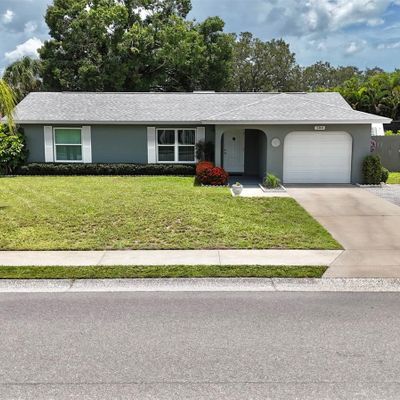 5364 Winewood Dr, Sarasota, FL 34232