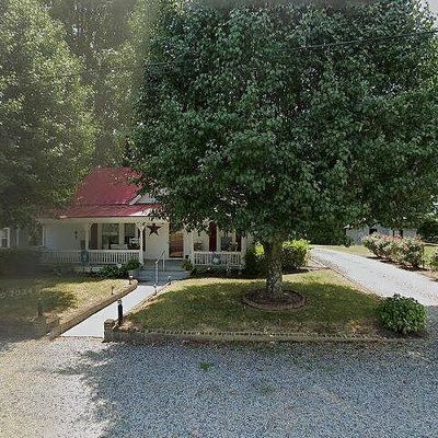 537 Washburn Ave, Eden, NC 27288