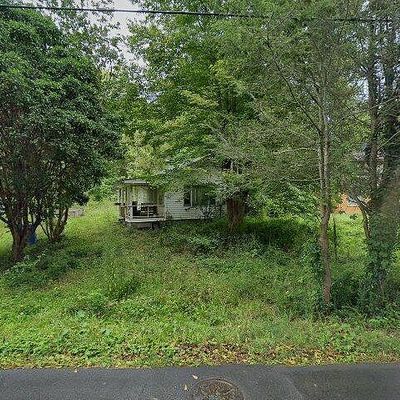 538 Caribou Rd, Asheville, NC 28803