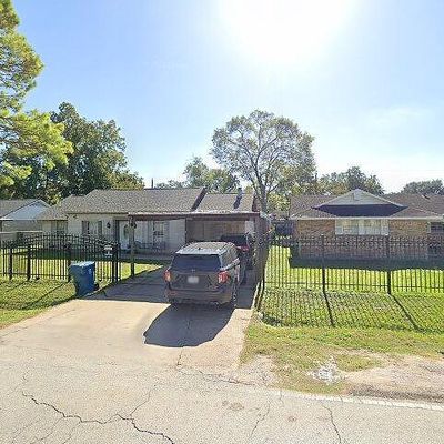 539 Beaver Bend Rd, Houston, TX 77037