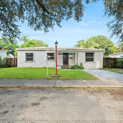 540 Cardinal St, Miami Springs, FL 33166