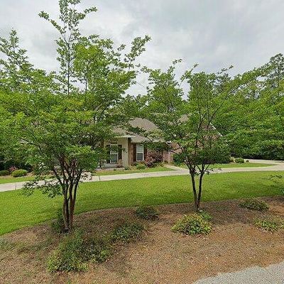 541 Longleaf Dr, Petal, MS 39465