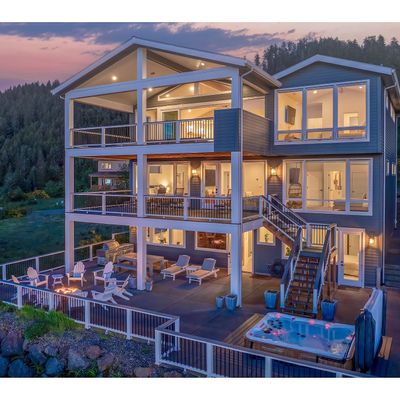 54150 S Beach Rd, Neskowin, OR 97149