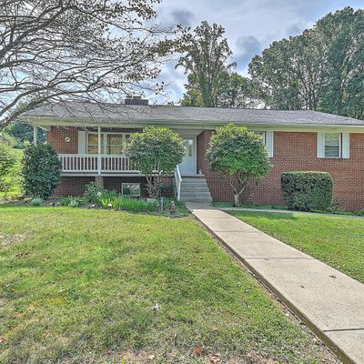 548 Garden Ln, Bristol, VA 24201