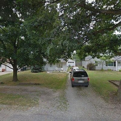 5 Oak Ln, North Pekin, IL 61554