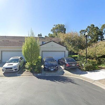 5 Range Ct, Hercules, CA 94547