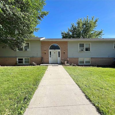 50 W Broadway Street, Central City, IA 52214