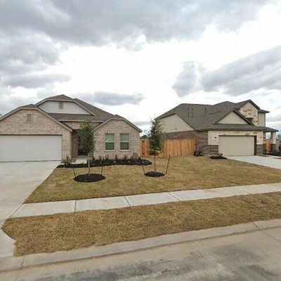 5012 Twin Summit Dr, Richmond, TX 77469