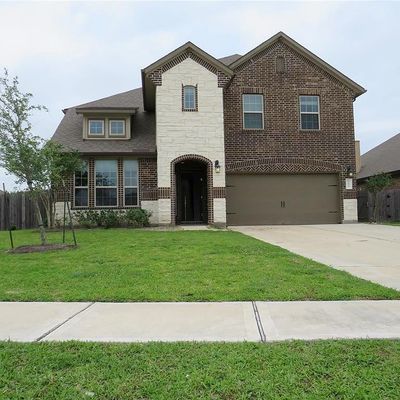 502 Crater Lake Dr, League City, TX 77573