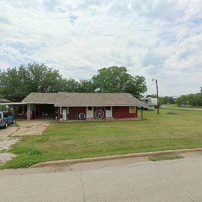 502 Main St, Holliday, TX 76366