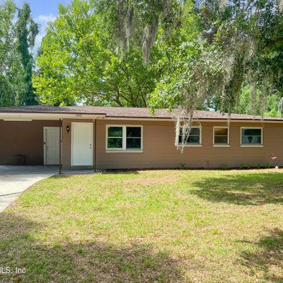 502 Meadowbrook Dr, Orange Park, FL 32073