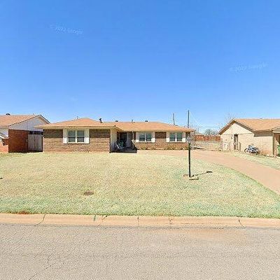 504 W Rebecca Ave, Iowa Park, TX 76367