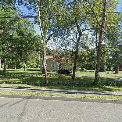 505 Lowell St, Lynnfield, MA 01940