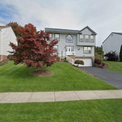 507 Overhead Dr, Coraopolis, PA 15108