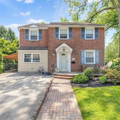 507 Shelbourne Rd, Havertown, PA 19083