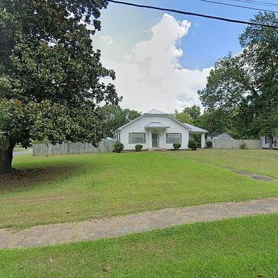 508 Adams St, Booneville, MS 38829