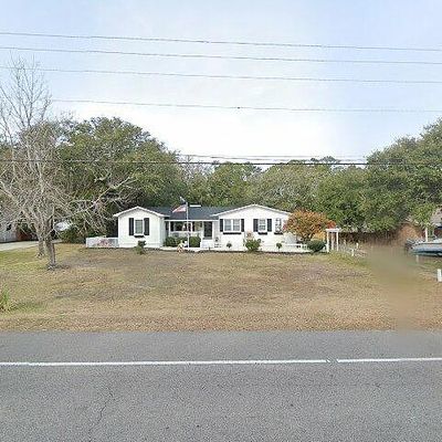 509 E Moore St, Southport, NC 28461